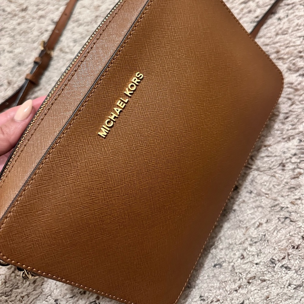 Leather Jet Set East West Crossbody